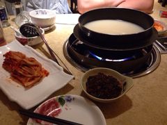 英子狗肉馆-英子补身汤(海兰路店)
