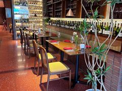 -肆海小川菜酒馆Wine Bistro (青年路店)