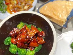 外婆家的红烧肉-悦哉·派对·草坪婚礼·围炉煮茶(三圣乡店)