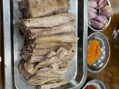 手抓羊肉-青海名吃尕张娃非遗烤肉(海湖总店)
