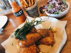 -ROAST coffee & eatery