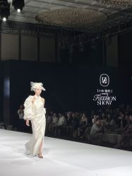 -Renee芮亦婚纱(原丽莎)
