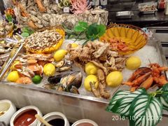 -圣丰索菲特·2 On 988 Café 自助餐厅