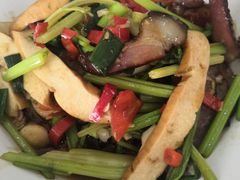 -红色湘菜馆(春风店)
