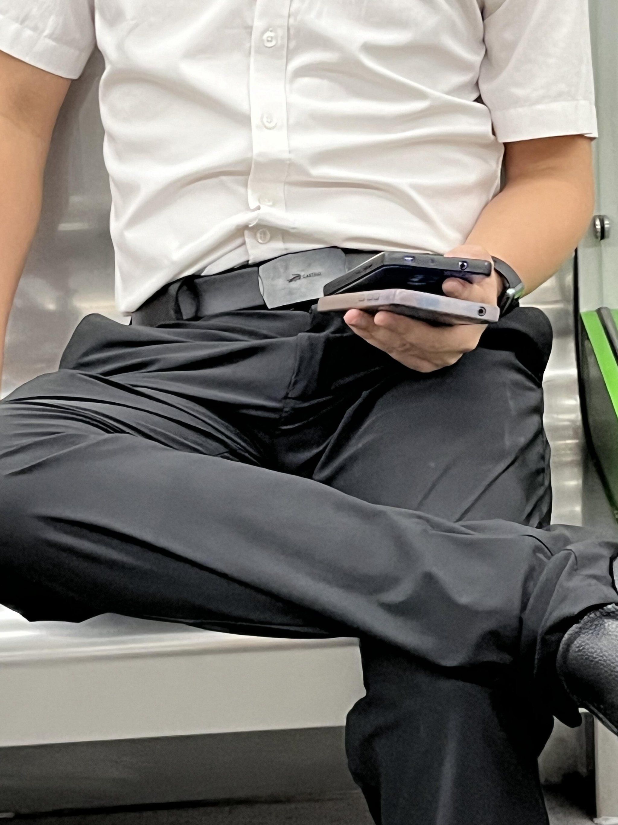 omg,这是我能看的.正装皮鞋黑袜中年 你