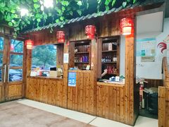 -三里屯土灶炖公鸡地锅鸡(江东店)