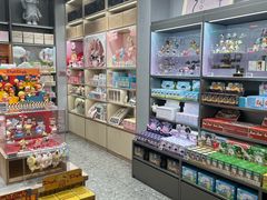 -泡泡玛特POPMART(杭州乐堤港店)