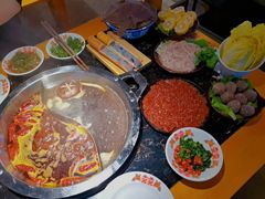 -憨孃孃·重庆老火锅(红山黑金店)
