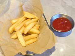 -必胜客(尹山湖歌林公园店)