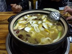 -菌之家·专业纯野生菌火锅·特色炒菌