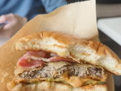 安格斯牛肉芝士堡-魏家凉皮(大雁塔南广场餐厅)