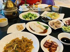 -飨食汇全日制餐厅·昆山皇冠假日酒店(九方店)