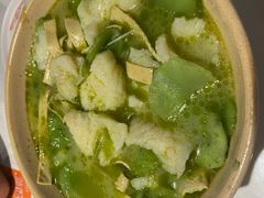 青辣藤椒巴沙鱼-渝是乎酸菜鱼·川渝小炒(新世界百货望京店)