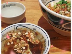 -陇上秦轩西安biangbiang面(EFC欧美金融商业城店)