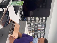 -Apple授权专营店(五彩城店)