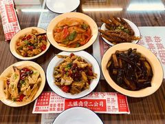 -三镇卤货二公司(汉街店)