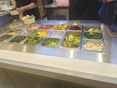 自助取餐区-橙食派沙拉(滨海伊势丹店)