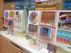 -4iNLOOK美瞳店(龙之梦购物中心虹口店)