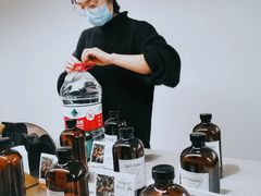 俊美咖啡师-野鸽子咖啡(中航店)