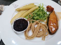 -大佛寺高级素食自助餐厅
