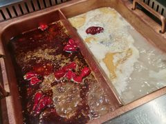 -老牌坊云南鱼豆花火锅(嵩山店)