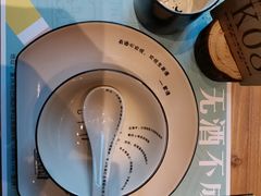 -临界音乐酒馆·小龙虾·江湖菜(华熙LIVE·鱼洞店)