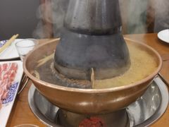 -楼外楼大刀肉传统火锅居(博学路店)