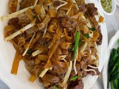 干炒牛河-文记壹心鸡(宝华路店)