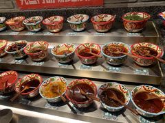 -老牌坊云南鱼豆花火锅(哈西万达店)