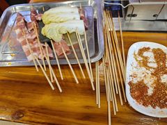 -哈尔滨小酒馆·鲜肉现穿自助烧烤(康新花园店)