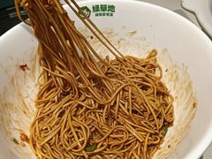 -绿草地·湘菜(悦方ID mall店)