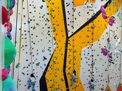 -问山MountQuest攀岩馆