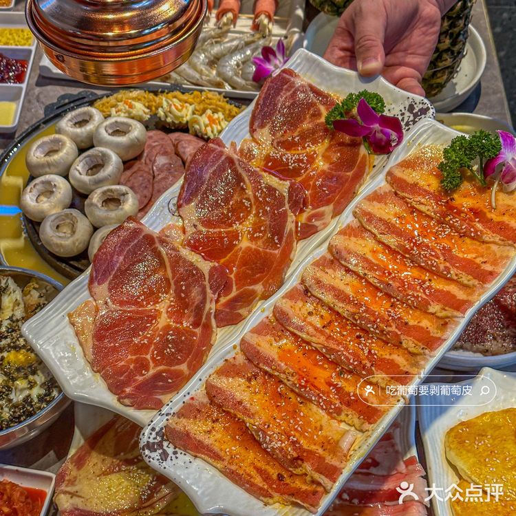 吃烤肉还得是东北的‼️包肉小饼隐藏吃法get