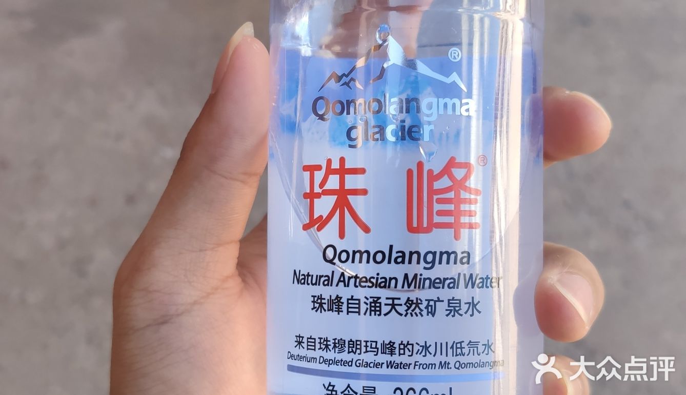 同时也能感化人。布达拉宫门口就是八角廊（八廊街）