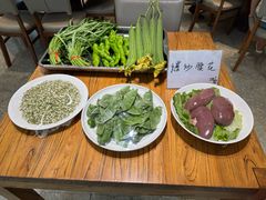 -韶山红湘菜馆(平原路店)