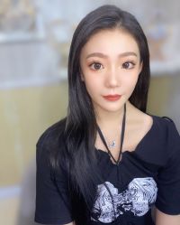 点击看大图 -爱伊人婚纱礼服美妆馆