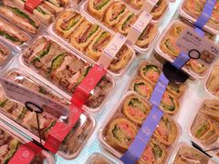 -巴黎贝甜(大宁国际商业广场店)