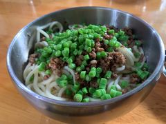 素椒杂酱面-左撇子私房面