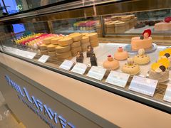 面包甜点陈列柜-PAUL LAFAYET 法式甜品(港汇广场店)