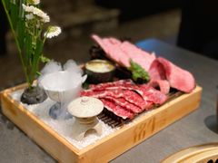 -铭牛烧肉·和牛海鲜自助(高新月牙湖店)