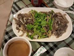 -六顺园清真回族饭店(工程街店)