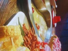 -辣八香新疆孜然串烤火锅(环球港店)