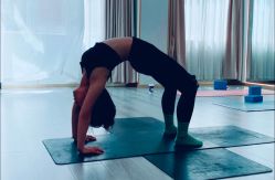 -亚太瑜伽普拉提学院