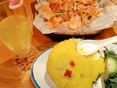 -老滇山寨•云南特色菜•地方菜•民族风情歌舞表演(金碧店)