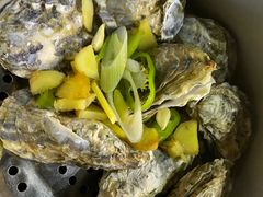 高压锅生蚝-琼大师东方烤乳猪(亚特兰蒂斯店)