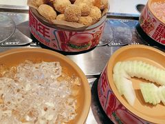 -龍歌自助小火锅(市北CBD万达店)