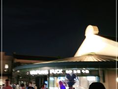 -WOLFGANG PUCK KITCHEN & BAR(迪士尼小镇店)