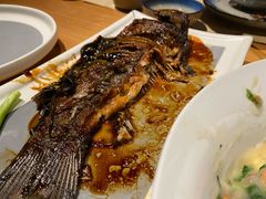 葱烤鲫鱼-荣小馆(杭州大厦店)