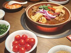 -蔡婶牛腩牛杂煲(长安万科店)