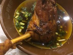 鸭腿-桐香园小笼包(百井坊巷店)